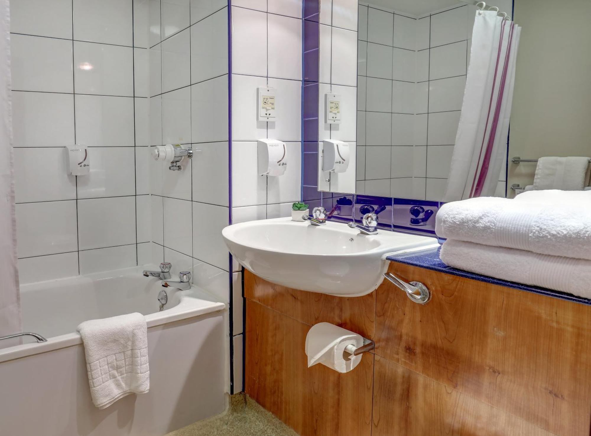 Casa Mere Manchester Airport, Knutsford, Sure Collection By Western